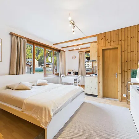 Comfortable With Balcony And Panoramic View * ザース・グルント