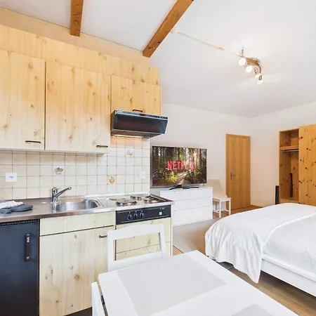 Comfortable With Balcony And Panoramic View Saas-Grund