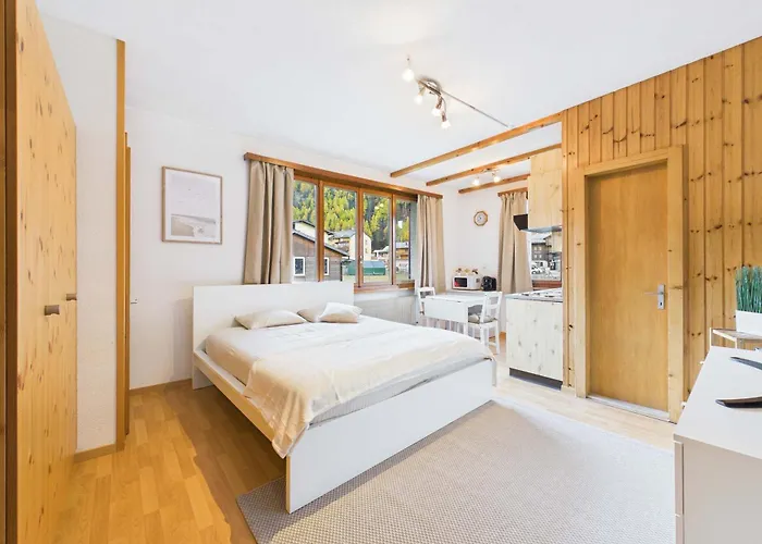 Comfortable With Balcony And Panoramic View * Saas-Grund