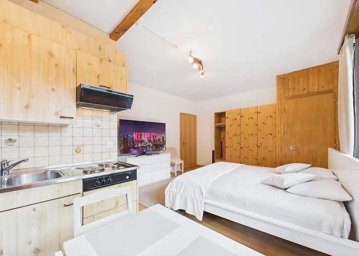 Comfortable With Balcony And Panoramic View 萨斯格伦德